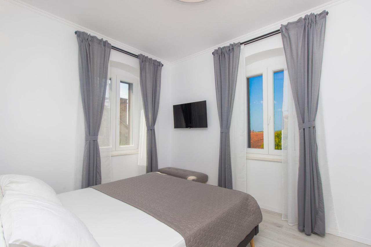 Apartment Ena ,City Center Šibenik Eksteriør bilde